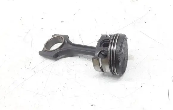 BMW 5 E39 Piston with connecting rod