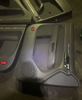 Volkswagen Touran I Front door card panel trim