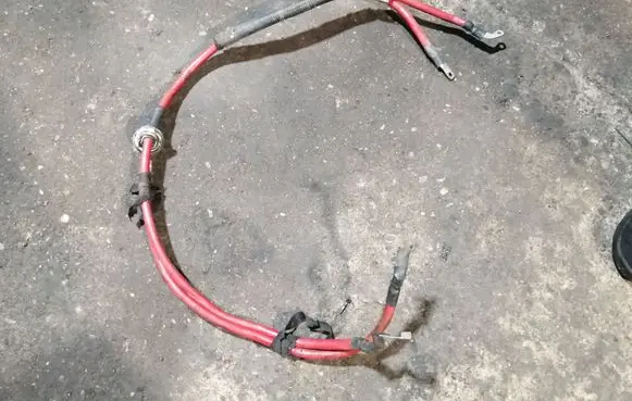 Peugeot Boxer Positive cable (battery) 1356857080