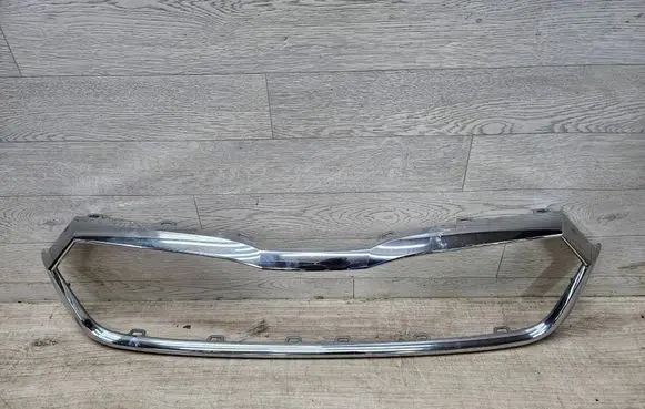 Skoda Octavia Mk4 Front bumper splitter molding 5E3853761