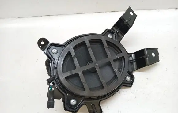 Ford Puma Subwoofer speaker L1TT-19A067-AC