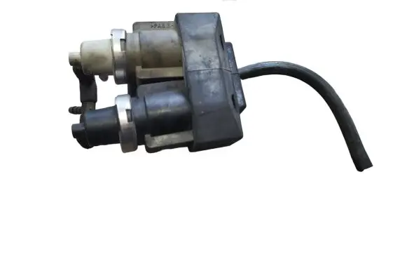 Audi A6 S6 C5 4B Turbo solenoid valve 059906629B