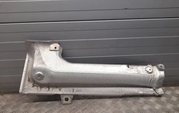 Mercedes-Benz E A207 Exhaust heat shield A2046828371