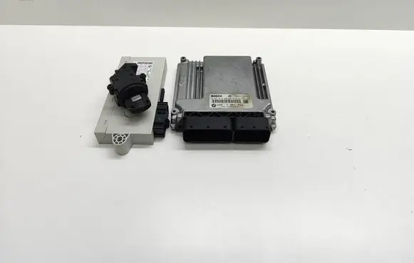 BMW 5 E60 E61 Engine ECU kit and lock set 0281013253 18771833 7801712