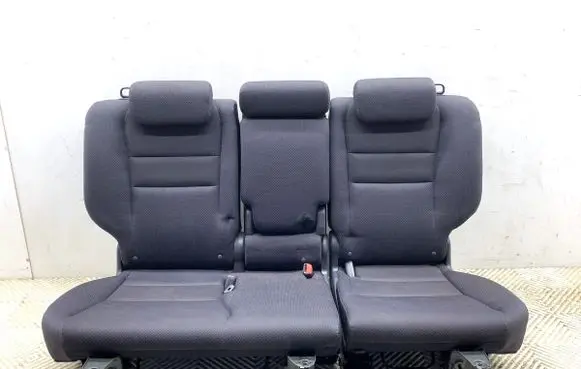 Honda CR-V Second row seats 