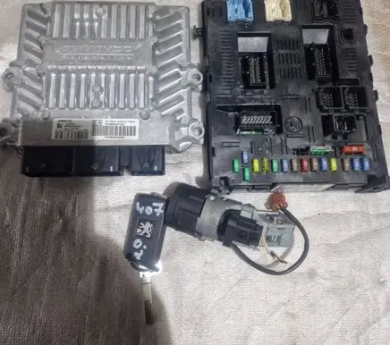 Peugeot 407 Engine ECU kit and lock set 9655534080 9663607080 5WS40423CT