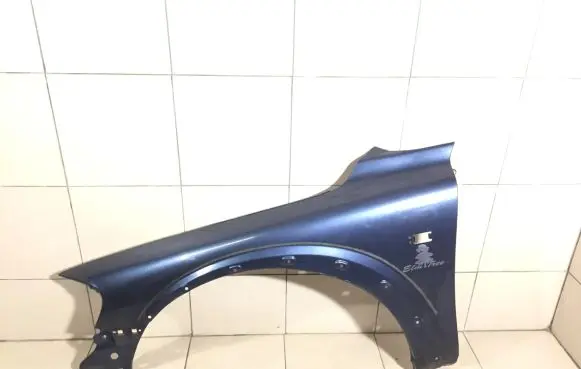 Volvo XC70 Fender
