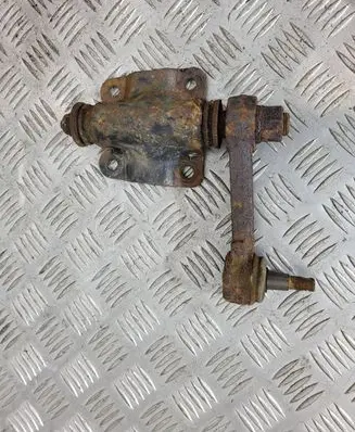 Hyundai Terracan Steering rack mounting bracket 