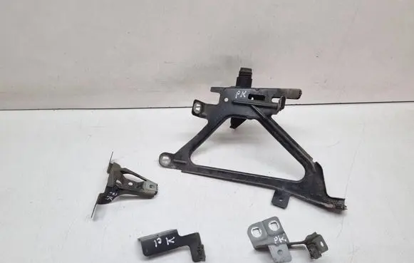 BMW 7 F01 F02 F03 F04 Fender mounting bracket 7184179