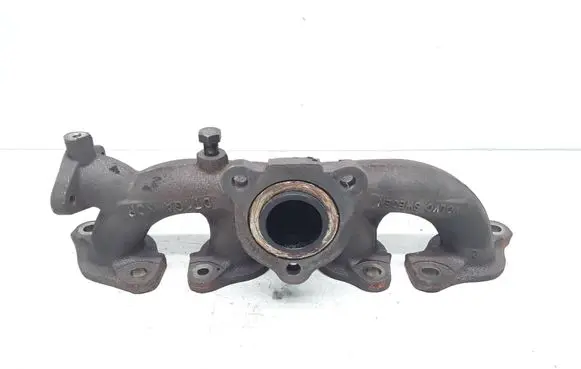 Volvo V40 Exhaust manifold 31380132
