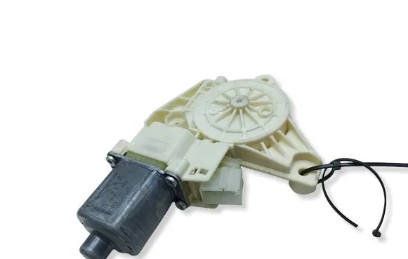 Mercedes-Benz C W204 Rear door window regulator motor A2048200542 0130822505