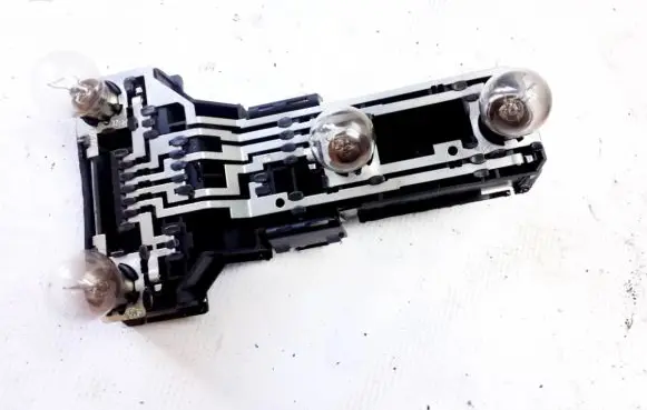 Volkswagen PASSAT B5 Tail light bulb cover holder 3b9945257