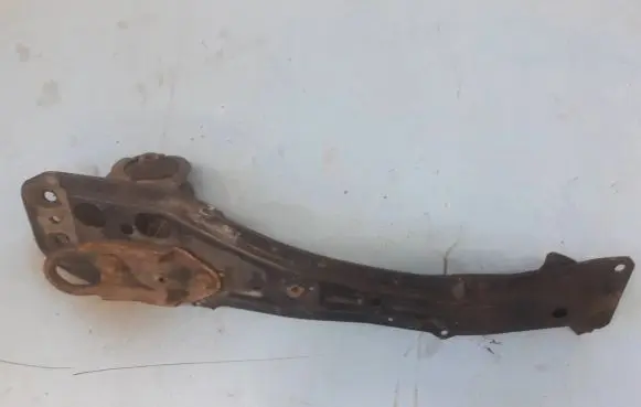 Toyota Corolla Verso AR10 Front subframe