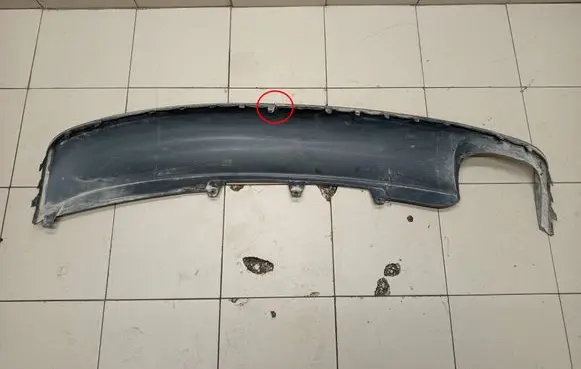 Front bumper lip