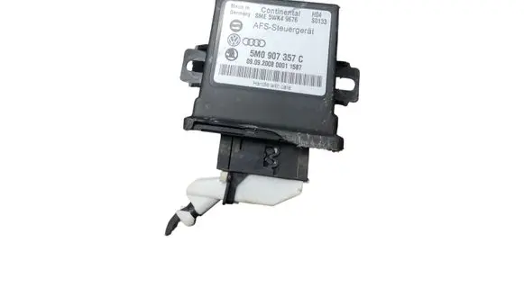 Volkswagen PASSAT B6 Light module LCM 5M0907357C 5WK49676