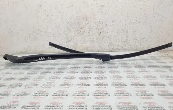 Volkswagen Touareg I Front wiper blade arm 7L6955407B