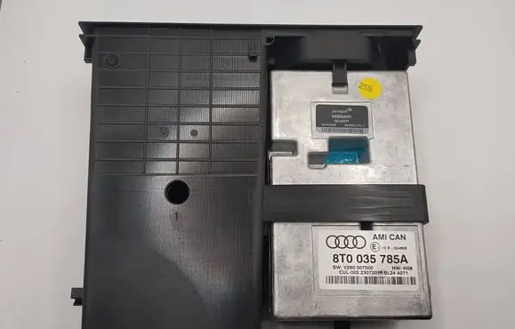 Audi Q5 SQ5 Head unit multimedia control 8T0035785A V290007000