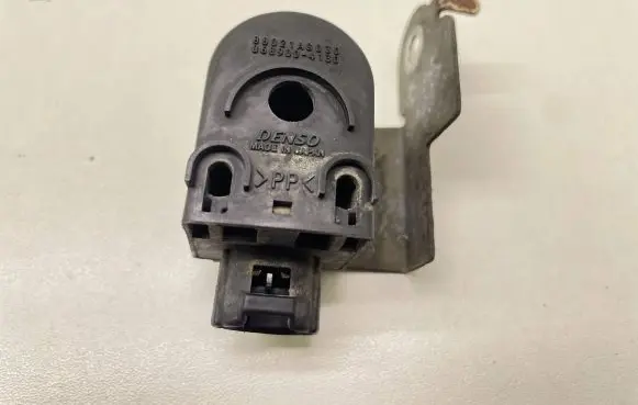 Subaru Forester SH Seat belt warning relay 88021AG030 0689004130
