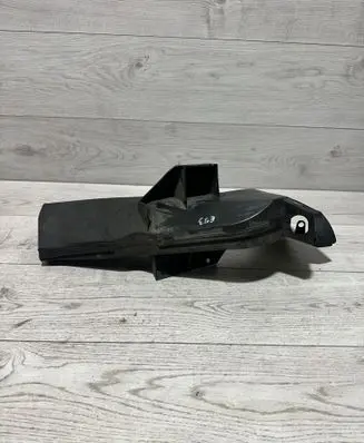 BMW X5 E53 Brake cooling air channel/duct 7028938