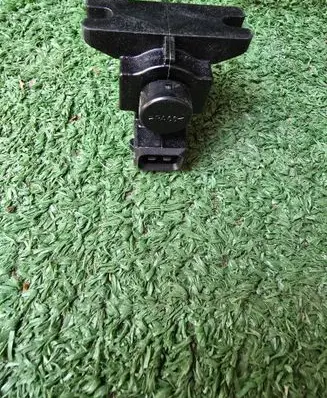 Volvo XC60 Turbo solenoid valve 31422233
