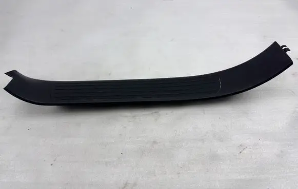 Mercedes-Benz GL X166 Rear sill trim cover A1666800735