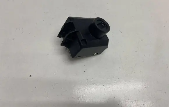 Mercedes-Benz GLA W156 Ignition lock A2469054602