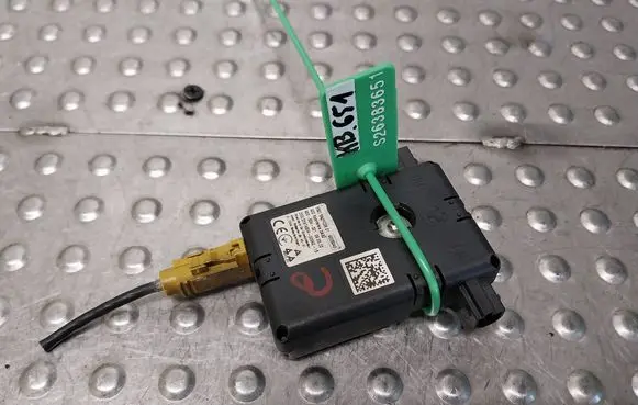 BMW 4 G22 G23 G24 G26 Aerial antenna amplifier S26383651 5A2FCD8