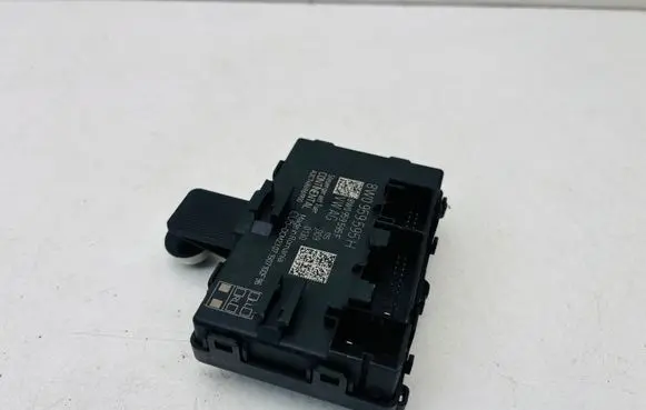 Audi A5 Door control unit/module 8W0959595H 8W0959595F