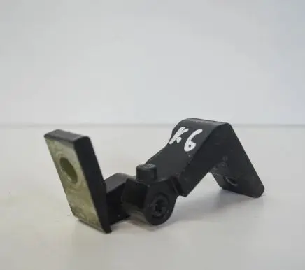 Audi A6 S6 C6 4F Rear door lower hinge
