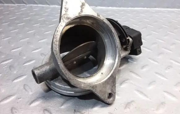 BMW 5 E39 Throttle valve 1703562 13631703562