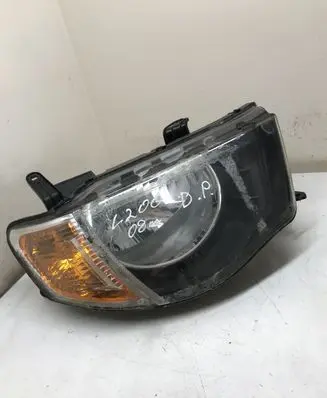 Mitsubishi L200 Headlight/headlamp