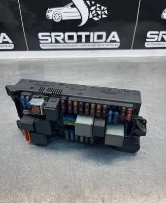 Mercedes-Benz E W211 Fuse module 2115454401