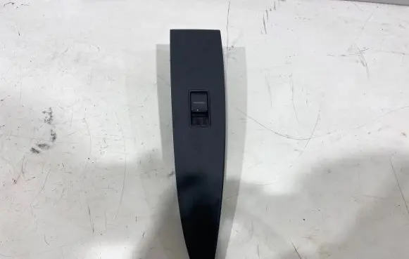 Toyota Avensis T270 Electric window control switch 848100507007214 7423105280