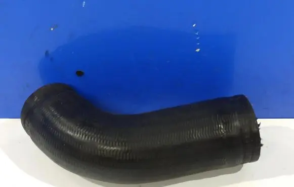 Volvo XC90 Intercooler hose/pipe 31422062