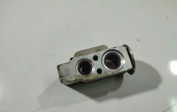 Seat Altea Air conditioning (A/C) expansion valve F6659022F