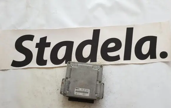 Renault Laguna II Engine control unit/module 0281010637
