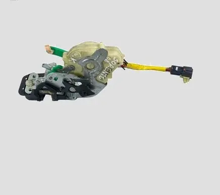KIA Sorento Rear door lock A045246