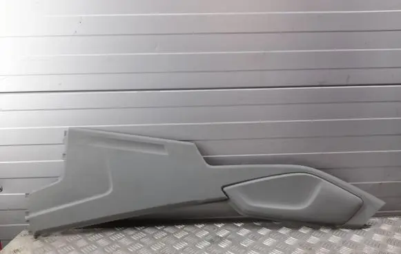 Audi Q7 4M Centre console side trim front 4M0863305A