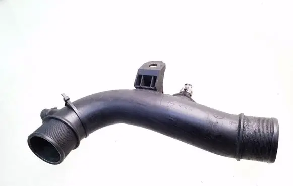 Toyota Avensis T250 Intercooler hose/pipe 173620R010