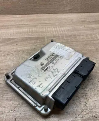 Skoda Fabia Mk1 (6Y) Engine control unit/module ECU 038906012HR 0281011321