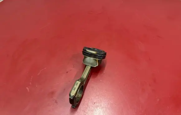 BMW X3 F25 Piston with connecting rod 7624408
