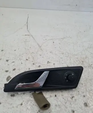Skoda Octavia Mk2 (1Z) Loading door interior handle 