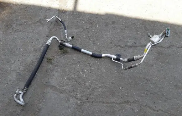 KIA Ceed Air conditioning (A/C) pipe/hose