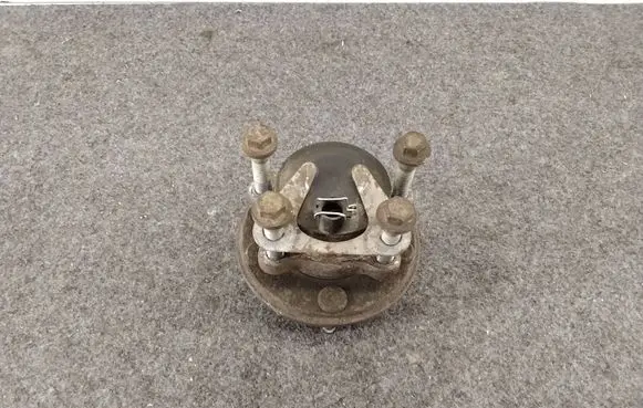 Jaguar XF X250 Front wheel hub