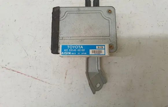 Toyota Land Cruiser (HDJ90) ABS control unit/module 8954060100