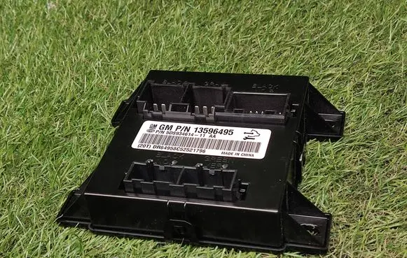 Buick Encore I Seat control module 13596495 5DS93461411