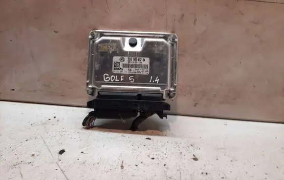 Volkswagen Golf V Engine control unit/module 036906032BA 0261201144 1039S10866