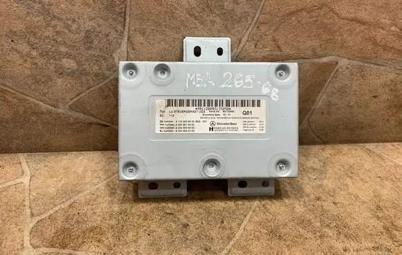 Mercedes-Benz CLS C218 X218 GPS navigation control unit/module A1729009302