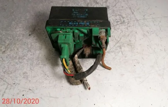 Peugeot 206 Glow plug pre-heat relay 9639912580