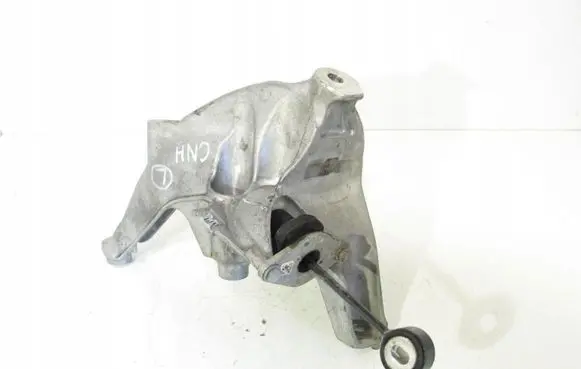 Audi Q5 SQ5 Engine mounting bracket Array